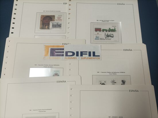 EDIFIL < Puebas de Lujo> años 1975 a 2000 montado con estuches transparentes / Ref. 609