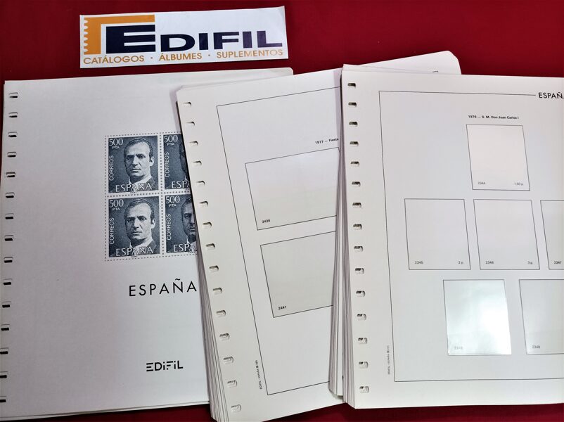 EDIFIL años 1976 a 1979 <Bloque de Cuatro>  montado con  estuches transparentes  / Ref. 482
