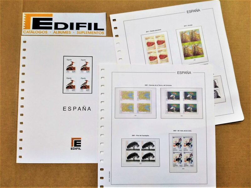 EDIFIL año 2004 <Bloque de Cuatro>  montado con  estuches transparentes / Ref. 419b