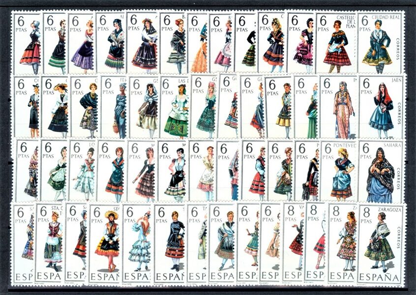 TRAJES - Serie completa de 53 valores